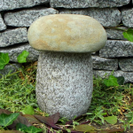 Ozdoba ogrodowa grzybek z kamienia ekologiczny